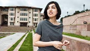 Saklambaç evde trclips.com/video/_nforvydie8/video.html survivor 2020 yeni parkur. Elif Batuman On The Russians The Telephone And Hyphenated Identity Literary Hub