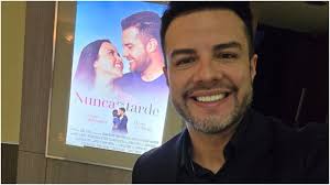 Henry Urbina agradece a hondureños por apoyar la película "Nunca es tarde" 