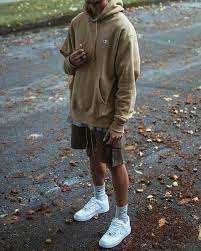 141 Cool Men S Street Style Outfit Ideas To Keep Style This Winter Street Style Outfits Men Streetwear Men Outfits Men Fashion Casual Outfits