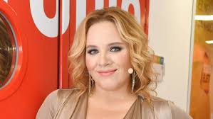 Tóth Vera az esküvőjén ilyen gyönyörű volt: Daalarna ruhában ment férjhez  Szentendrén