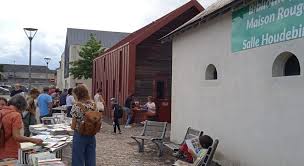 Photo « De 50 centimes à 1 ? le livre » : cette bibliothèque près d'Angers ...