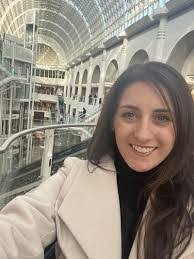 Janet Monks's Instagram, Twitter & Facebook