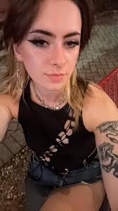 hey!! my name is abby and i'm 23. i am a grad student at uic and am looking  for a new roommate to move into my 2 bed 1 bath apartment in