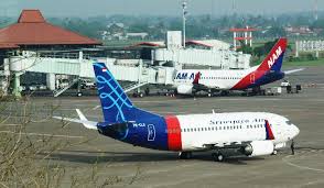 Sriwijaya air flight #sj182, which departed on saturday, lost more than 10,000ft of altitude in less sriwijaya air flight #sj182 had been flying to pontianak in borneo, indonesia, around 740km from. Kiielridw8vkem