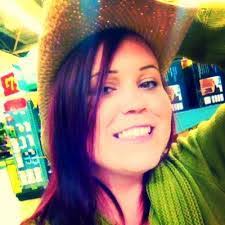 Donna Sharples's Instagram, Twitter & Facebook