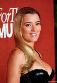 The heart ❤️❤️❤️ Available 🙏