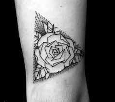 If you like geometric tattoo sketch, you might love these ideas. Drawing Tattoo Design Flower Geometric Drawing