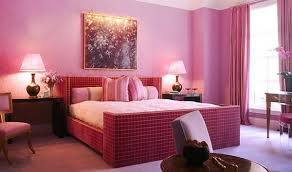 ما الصور التي يمكنك تعليقها في غرفة النوم