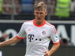 Bastian schweinsteiger (born august 1, 1984) is a professional football player who competes for germany in world cup bastian schweinsteiger is a midfielder and is 5'11 and weighs 168 pounds. Bayern E Schweinsteiger Den Kara Haber Spor
