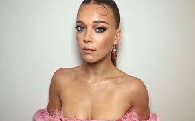 Becky Hill has "fingers crossed" for a Glastonbury 2023 performance