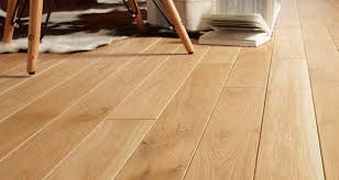 Chaque catégorie a ses propres spécificités qu'il est important de prendre en compte avant de se décider. Comment Choisir Son Parquet Bois Massif Ou Contrecolle Leroy Merlin