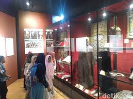 Sehingga museum ini diberi nama museum rasulullah saw, katanya. Yuk Ngabuburit Di Museum Islam Wisata Bahari Lamongan