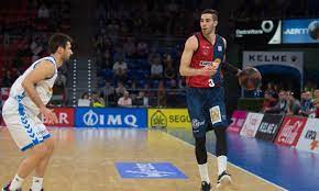 Luca vildoza (born august 11, 1995) is an argentine professional basketball player for td systems baskonia of the liga acb and the euroleague. Luca Vildoza Ruled Out With Shoulder Injury Eurohoops