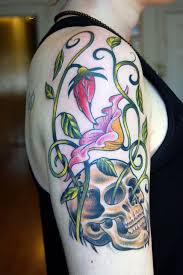 If you dislike typical design ideas and you are into something monochrome yet still reminiscent of pink floyd, go for this tattoo over your arm. Skull Pink Floyd Fleurs Pink Floyd Tattoo Tattoos Skull Tattoo Flowers