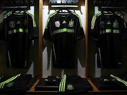 Camisas azules puede referirse a: Camisas Da Espanha 2014 2015 Copa Do Mundo Mantos Do Futebol