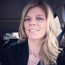 Kara Edmonds's Instagram, Twitter & Facebook