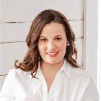 Elizabeth Ledoux's Instagram, Twitter & Facebook