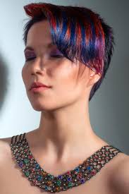 Sie müssen sich nicht viel mühe geben. Kurze Haare Mit Langem Pony Freche Pfiffige Und Flippige Kurzhaarfrisuren