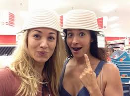 Yvonne Strahovski (Fan)