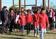 Image result for LA ESCUELA QUE IZA LA BANDERA CUBANA