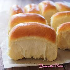 Soft And Fluffy Cream Cheese Buns In 2020 Cheese Buns Baking Buns Bread Recipes Homemade