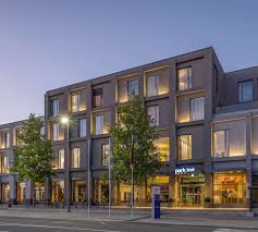 Top 4 park inn by radisson hotel neumarkt wlan gratis top zimmer tagungen fitness & sauna restaurant, bar & mehr beste preise & 10.nur 40 kilometer von nürnberg entfernt, ist das hotel in neumarkt, umgeben von der sanften, immergrünen juratälern der oberpfalz bei golfern. Hotel In Neuer Markt Complex Park Inn By Radisson Neumarkt