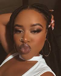 HBIC appreciation ✨💋 @tiara.synclaire get into these lewks • #r0yaltique  #r0yaltiquemakeup