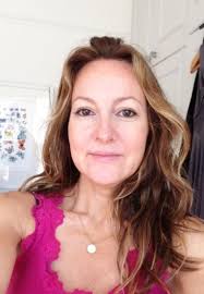 Sarah Gibb's Instagram, Twitter & Facebook