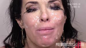 Premium Bukkake - Veronica Avluv eats 66 huge cum loads