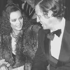 ‧‧‧ image 10 of 11. Laura Antonelli E Jean Paul Belmondo Storia Di Un Amore Impossibile Amica