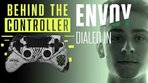 He is a controller player on pc. Best Settings For A Sub Player Dialed In Envoy Behind The Controller Youtube