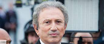 Michel drucker, cq is a popular french journalist and tv host. Michel Drucker Operierte Am Herzen Ein Geliebter Mensch Gibt Nachrichten Uber Seinen Gesundheitszustand Nachrichten Nach Welt