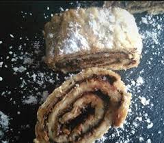 Recette Thermomix Roule De Pate A Choux Aux Noisettes Et Chocolat Nathychef Recette Thermomix Recette Pate A Choux Delicieux Desserts