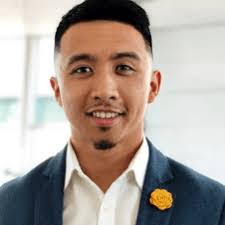 Jonathan Lowe's Instagram, Twitter & Facebook