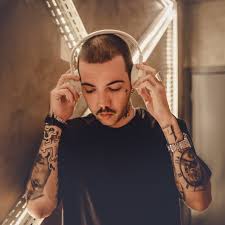 Pablo martins / explode nas caixas / ela Pablo Martins Facebook