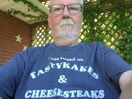 Long time Lurker here and first time poster 5' 6" male size 8 shoe and  about 160 lbs. My question is which is the proper way that toilet paper  should be displayed