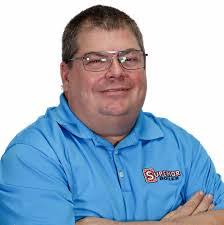 Georgia Hurst's Instagram, Twitter & Facebook