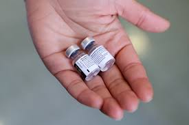 Ora ad essere sotto osservazione è il pfizer che pare non sia efficace contro la variante indiana, ora chiamata variante delta secondo la nuova. Pfizer Moderna Testing Their Vaccines Against Uk Coronavirus Variant Cnn Reuters