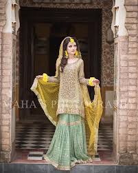 Not Only Indian Brides But Pakistani Brides Are Too Beautiful Checkout The Pakistani Dresses Online Shopping Pakistani Dresses Online Bridal Mehndi Dresses