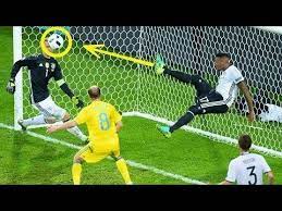 Последние твиты от football skills (@footbal_skills). Download Ronaldinho Barcelona Freestyle 2003 2008 Hd Skills Video Mp4 2021