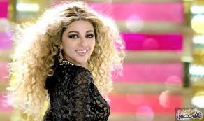 هجوم على ميريام فارس بسبب صورة مع زين الدين زيدان Celebrities Crown Arabians