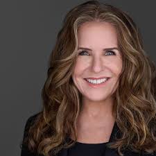 It was a wonderful privilege to photograph Lourdes Powell, MS, SHRM-SCP  with Citco Group Limited. She shared a bit of her journey and some advice.  “When I was a young girl, my