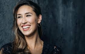 Robin Bratt's Instagram, Twitter & Facebook