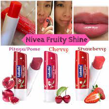 Produk ini tidak hanya mampu untuk membuat bibir jadi lembap seharian, tetapi juga diklaim membuat bibir jadi berkilau. Jual Nivea Fruity Lip Balm Jakarta Pusat Jen Corner Tokopedia