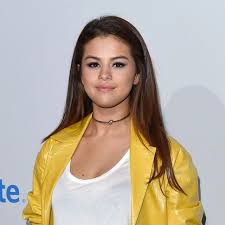Actress and pop singer who began her career as part of the boundless world of disney film and television. Selena Gomez Unveils Platinum Blonde Hair Transformation