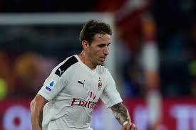 Join the discussion or compare with others! Infortunio Per Biglia Il Centrocampista Del Milan Rischia Un Mese Di Stop
