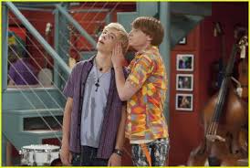 The story is set in miami. Austin Ally Proms Promises