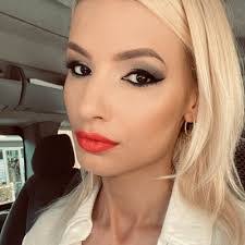 Yvette Sherwood's Instagram, Twitter & Facebook