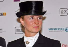 Nachwuchs Im Dressurlager Jessica Von Bredow Werndl Wird Mutter Equestrian Worldwide Pferdesport Weltweit Eqwo Net