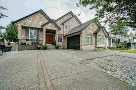 13058 English Place Surrey | Zolo.ca